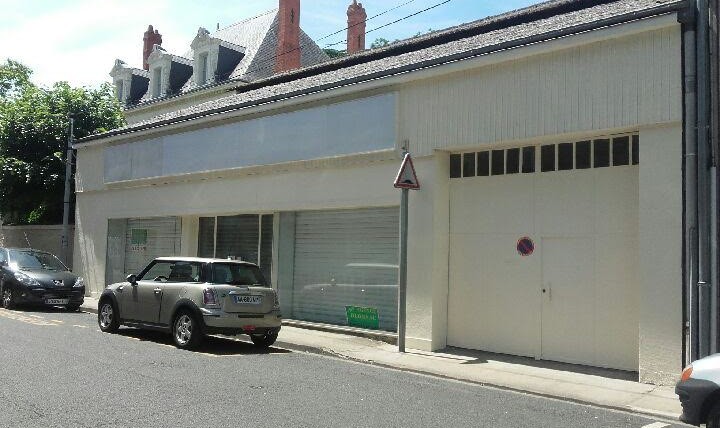 Local Commercial Centre-Ville de 300m² réf L.2