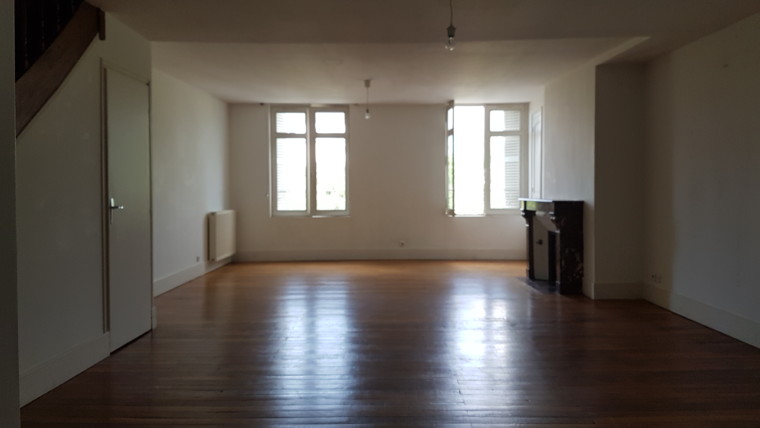 LOFT DE 118 M² CHÂTELLERAULT CENTRE VILLE Réf A.20