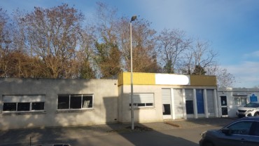 LOCAUX SUR CHÂTELLERAULT Réf 2174