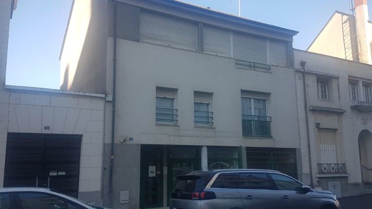 STUDIO AVENUE TREUILLE CHATELLERAULT Réf A.49