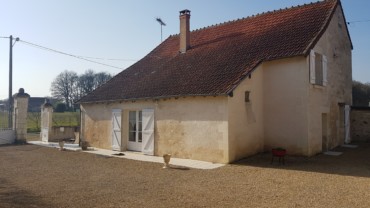 MAISON DE TYPE 3 AVEC DÉPENDANCES ET GRAND TERRAIN CHATELLERAULT Réf 2209 Bis