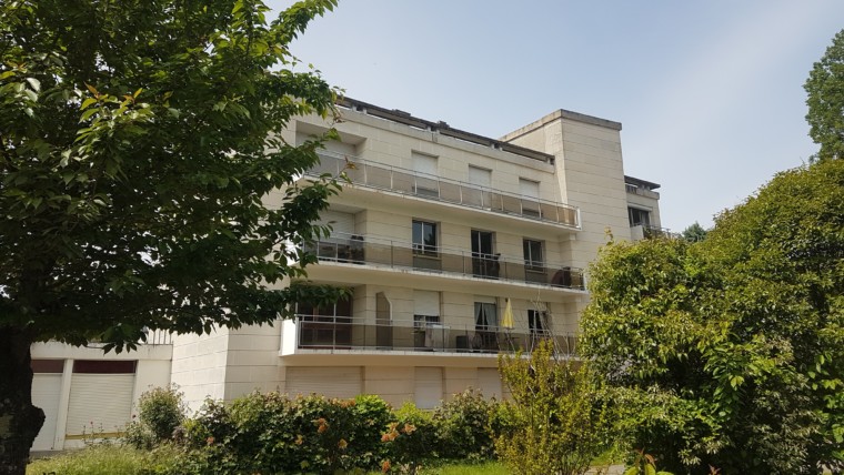 APPARTEMENT DE TYPE F2 DE 50 M² CENTRE VILLE DE CHATELLERAULT Réf 2226