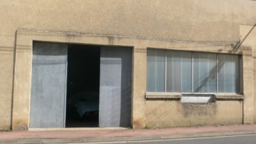GARAGE DE 35 M² POUVANT ETRE TRANSFORME EN HABITATION CHATELLERAULT Réf 2222
