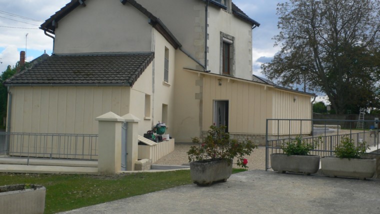 MAISON DE TYPE 4 DE 106 M² CHATELLERAULT Réf 2223
