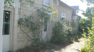 MAISON F6 DE 157 M² AVEC JARDIN CHATELLERAULT Réf 2252