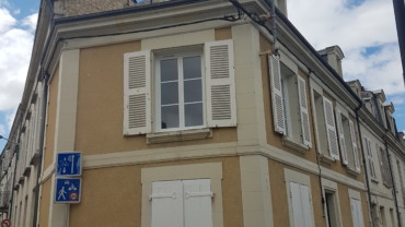 BEL APPARTEMENT F3 55 M² AVEC TERRASSE CENTRE VILLE CHÂTELLERAULT Réf A.45