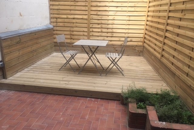 MAGNIFIQUE APPARTEMENT F3 AVEC TERRASSE BOULEVARD BLOSSAC CHATELLERAULT Réf A.46