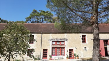 BELLE MAISON F5 DE 154 m² DANS LE PARC DU CHATEAU DES SOURCES DE CENON SUR VIENNE Réf M.21
