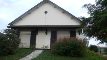 MAISON F3 PROCHE CENTRE COMMERCIAL Réf 2259