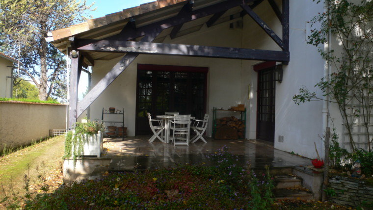 MAISON F7 160 M² CHATELLERAULT Réf 2264