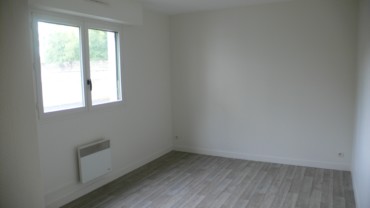 APPARTEMENT F3 DE 70 m² AU REZ DE CHAUSSÉE DE LA RÉSIDENCE « LE TURGOT » CHATELLERAULT Réf 2275