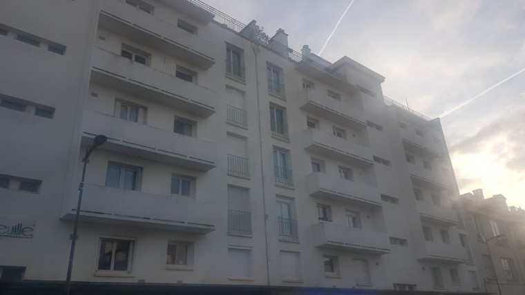APPARTEMENT F1BIS AVENUE TREUILLE CHÂTELLERAULT Réf 2294