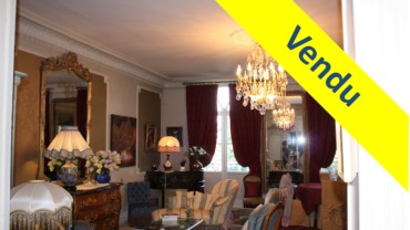 GRAND ET BEL APPARTEMENT F4 SITUE EN PLEIN CENTRE VILLE BOULEVARD BLOSSAC CHÂTELLERAULT Réf 2305