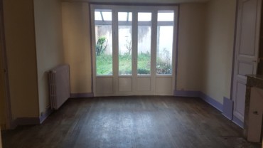 MAISON DE CENTRE VILLE F5 CHATELLERAULT Réf 2287 BIS