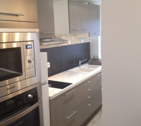 MAGNIFIQUE APPARTEMENT F2 CENTRE VILLE DE CHÂTELLERAULT Réf A.74