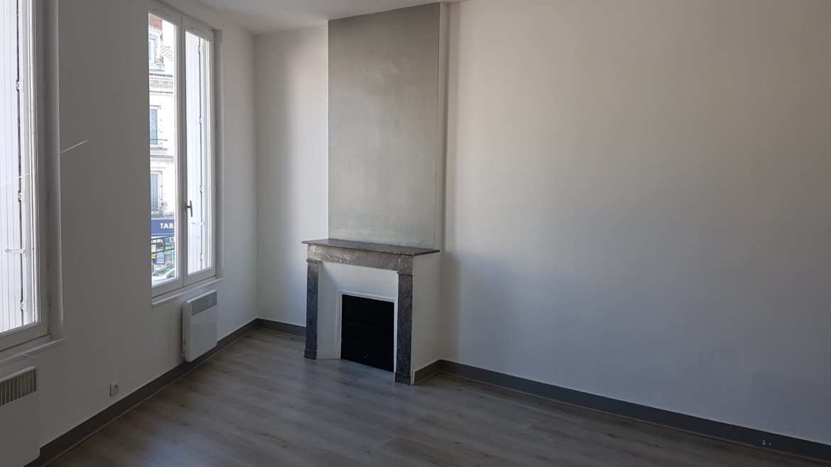 BEL APPARTEMENT F2 CHÂTELLERAULT Réf A.29
