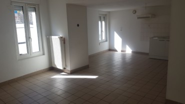 APPARTEMENT F3 DE 60 M² CHÂTELLERAULT Réf A.80