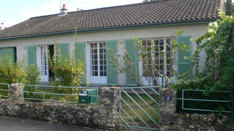 PLAIN PIED DE 90 M² SUR TERRAIN DE 565 M² Réf 2342