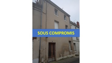 IMMEUBLE COMPOSE DE 2 APPARTEMENTS DONT UN F3 ET UN F4 EN DUPLEX CHATELLERAULT Réf 2345