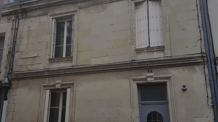 MAISON DE VILLE F4 DE 70 M² CHÂTELLERAULT Réf 2354