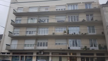 APPARTEMENT F1BIS DANS RESIDENCE « VICTOR HUGO » CHÂTELLERAULT Réf 2372