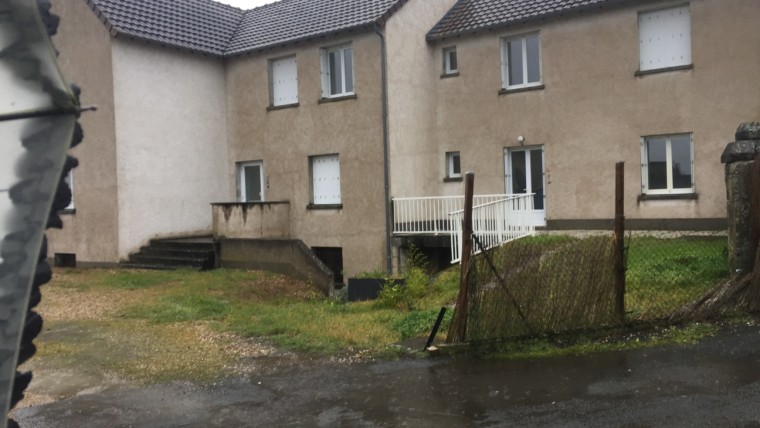 SPECIAL INVESTISSEUR IMMEUBLE LOCATIF + TERRAIN A CONSTRUIRE CHÂTELLERAULT Réf 2371