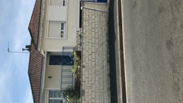 MAISON F6 DE PLAIN PIED SURELEVEE TERRAIN DE 503 M² CHÂTELLERAULT Réf 2397