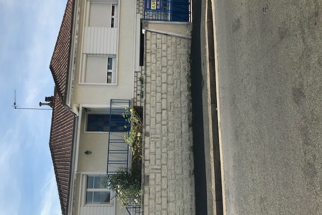MAISON F6 DE PLAIN PIED SURELEVEE TERRAIN DE 503 M² CHÂTELLERAULT Réf 2397