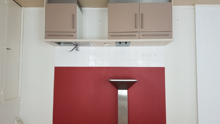 APPARTEMENT F2 DE 56 m² EN PLEIN CENTRE VILLE DE CHÂTELLERAULT Réf A.112
