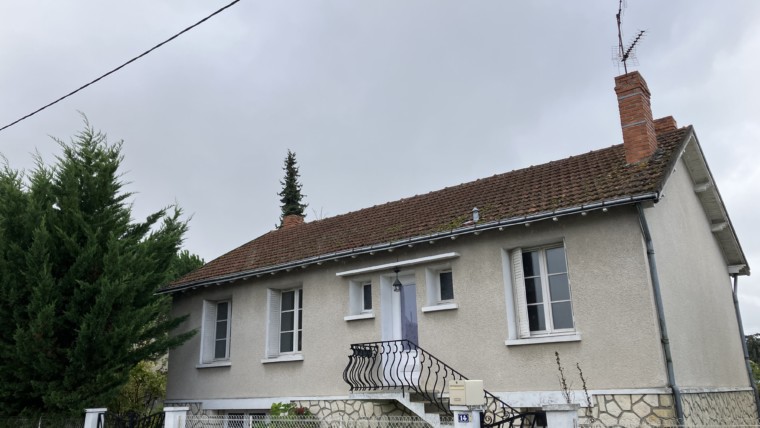 A SAISIR : MAISON SUR SOUS-SOL 122 M² DANS QUARTIER RÉSIDENTIEL EST DE CHÂTELLERAULT Réf 2586