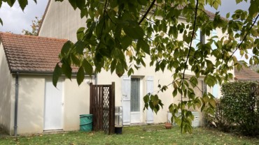 AFFAIRE A SAISIR : MAISON F3 AVEC JARDIN ENTRE CENTRE-VILLE ET E.LECLERC CHÂTELLERAULT Réf 2596