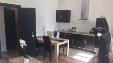 APPARTEMENT F2 EN CENTRE VILLE CHÂTELLERAULT Réf A.125