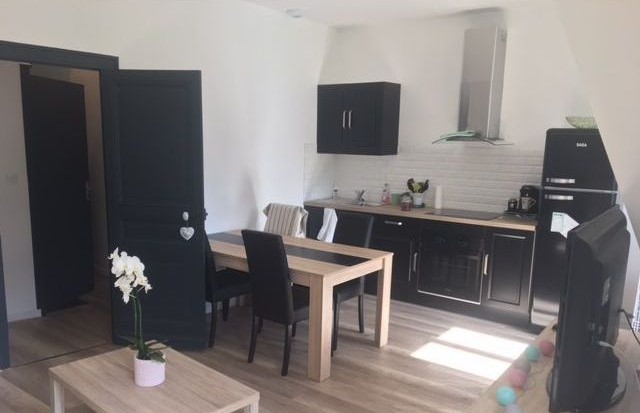 APPARTEMENT F2 EN CENTRE VILLE CHÂTELLERAULT Réf A.125