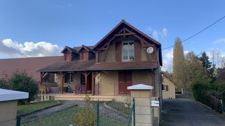 APPARTEMENT F4 AVEC BALCON AU CALME NAINTRE Réf A.141