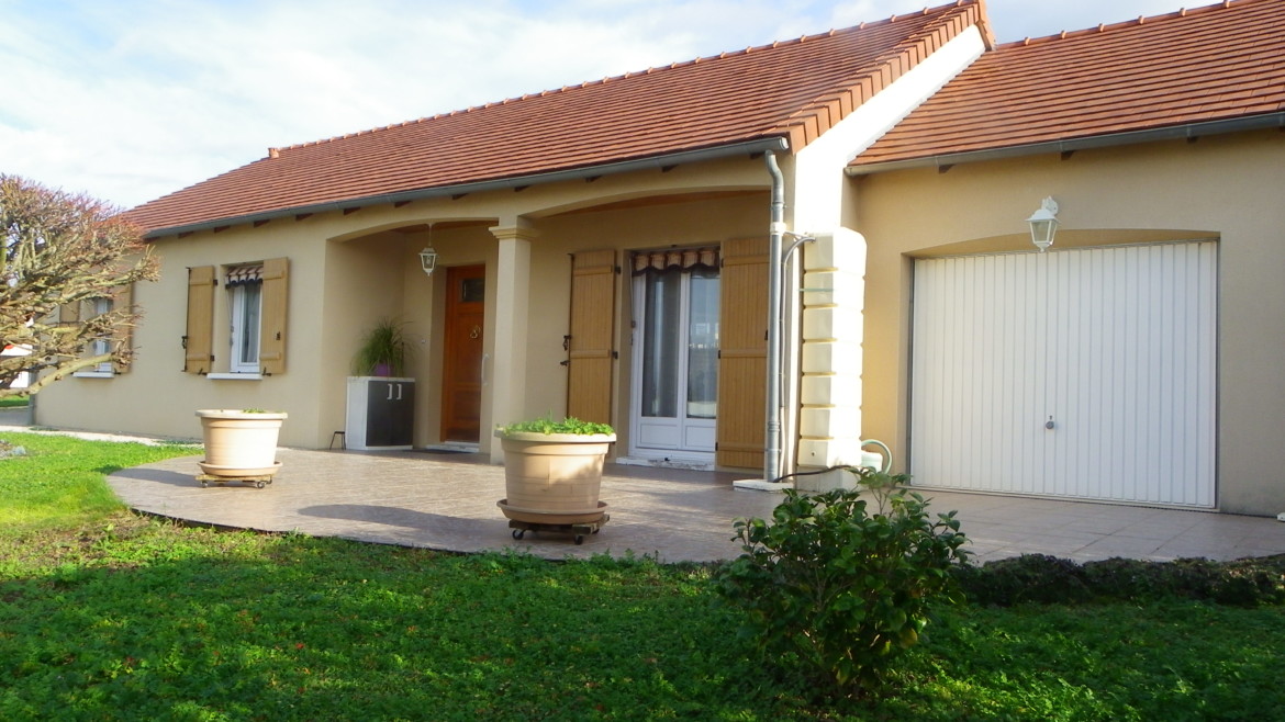 PAVILLON PLAIN PIED 3 CHAMBRES CHÂTELLERAULT Réf 2662