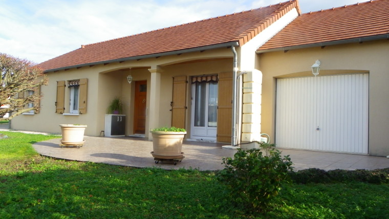 PAVILLON PLAIN PIED 3 CHAMBRES CHÂTELLERAULT Réf 2662