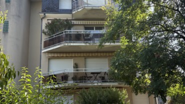 CENTRE VILLE TRÈS BEL APPARTEMENT DE 79 M² RÉSIDENCE LE MONTPENSIER, L&rsquo;UNE DES RÉSIDENCES LES PLUS PRISÉES Réf 2676