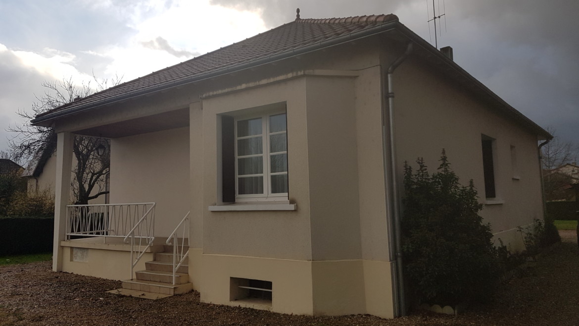 MAISON F4 SUR SOUS-SOL SEMI-ENTERRE CENON SUR VIENNE Réf M.47