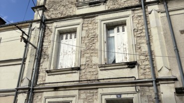 BELLE MAISON DE VILLE 96 M² JARDIN 3 CHAMBRES CHÂTELLERAULT Réf M.48